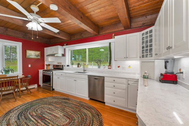 65 Effingham Road, Ossipee, NH 03864