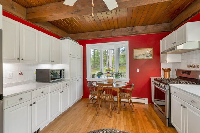 65 Effingham Road, Ossipee, NH 03864