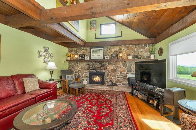 65 Effingham Road, Ossipee, NH 03864