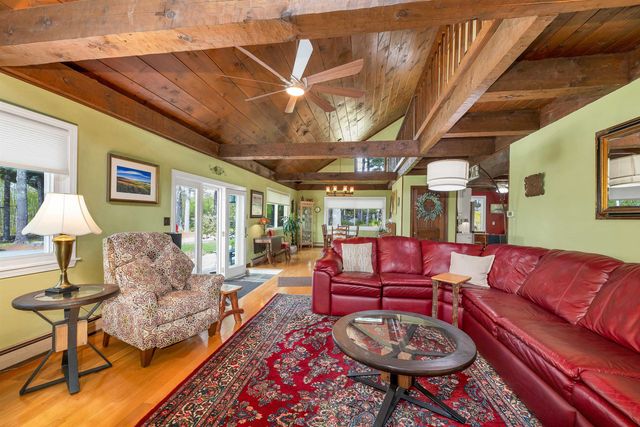 65 Effingham Road, Ossipee, NH 03864