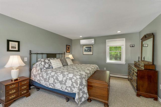 65 Effingham Road, Ossipee, NH 03864