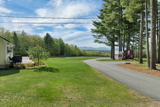 65 Effingham Road, Ossipee, NH 03864