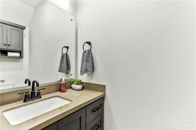 1213 E Daffodil Avenue D, Mcallen, TX 78501