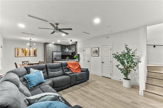 1213 E Daffodil Avenue D, Mcallen, TX 78501