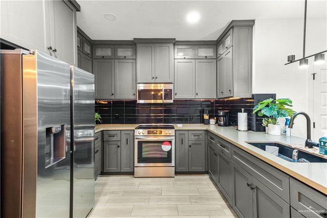 1213 E Daffodil Avenue D, Mcallen, TX 78501