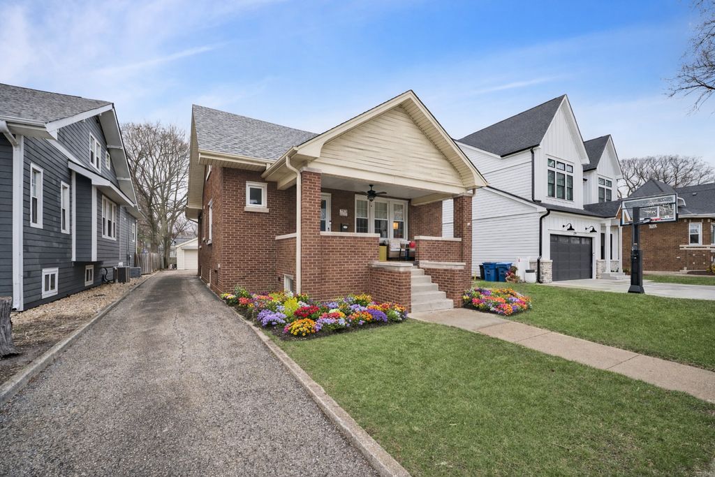 283 N Michigan Avenue, Elmhurst, IL 60126 — photo 2