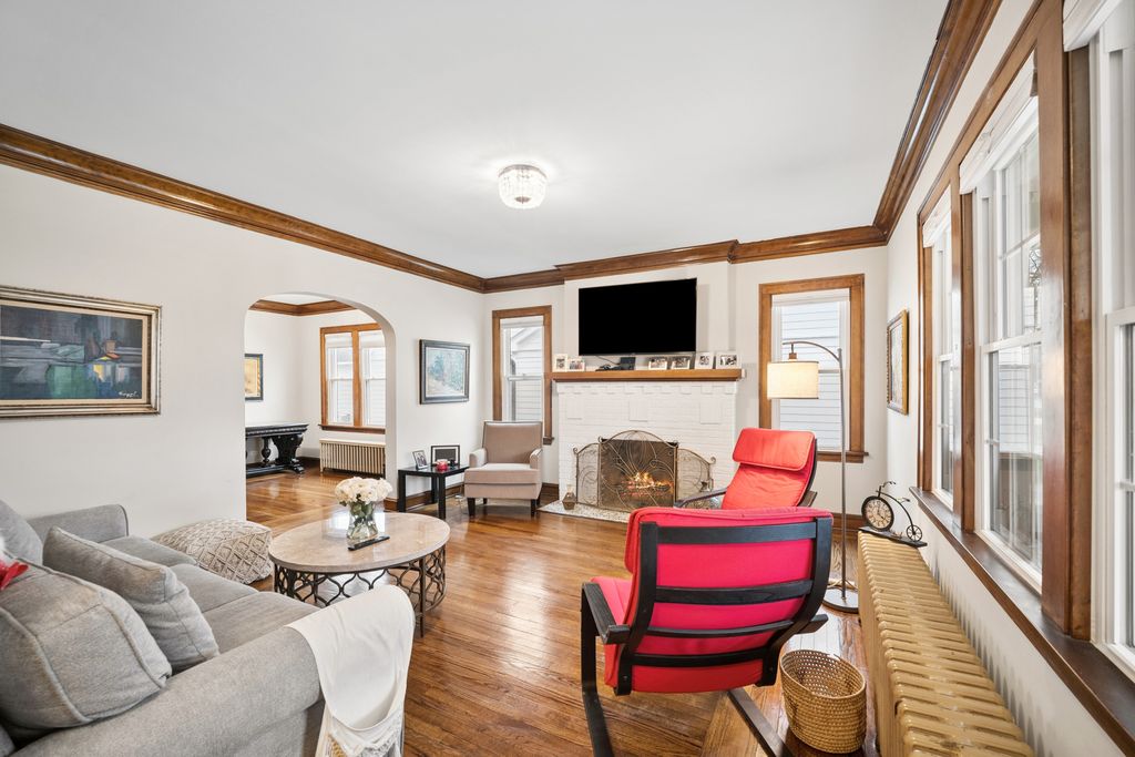 283 N Michigan Avenue, Elmhurst, IL 60126 — photo 3