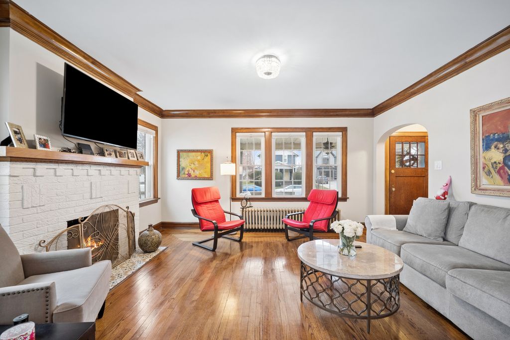 283 N Michigan Avenue, Elmhurst, IL 60126 — photo 4