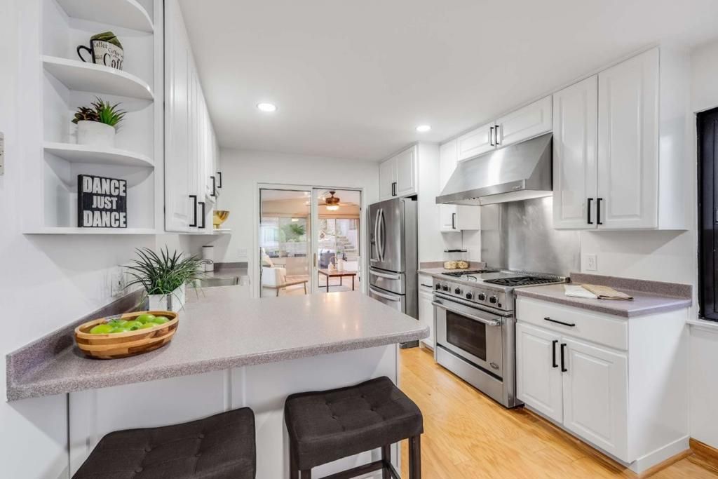 Image 10 of property listing at 1536 Valdez Way, Pacifica, CA 94044