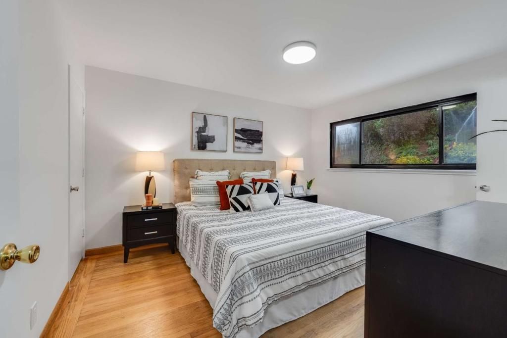 Image 21 of property listing at 1536 Valdez Way, Pacifica, CA 94044