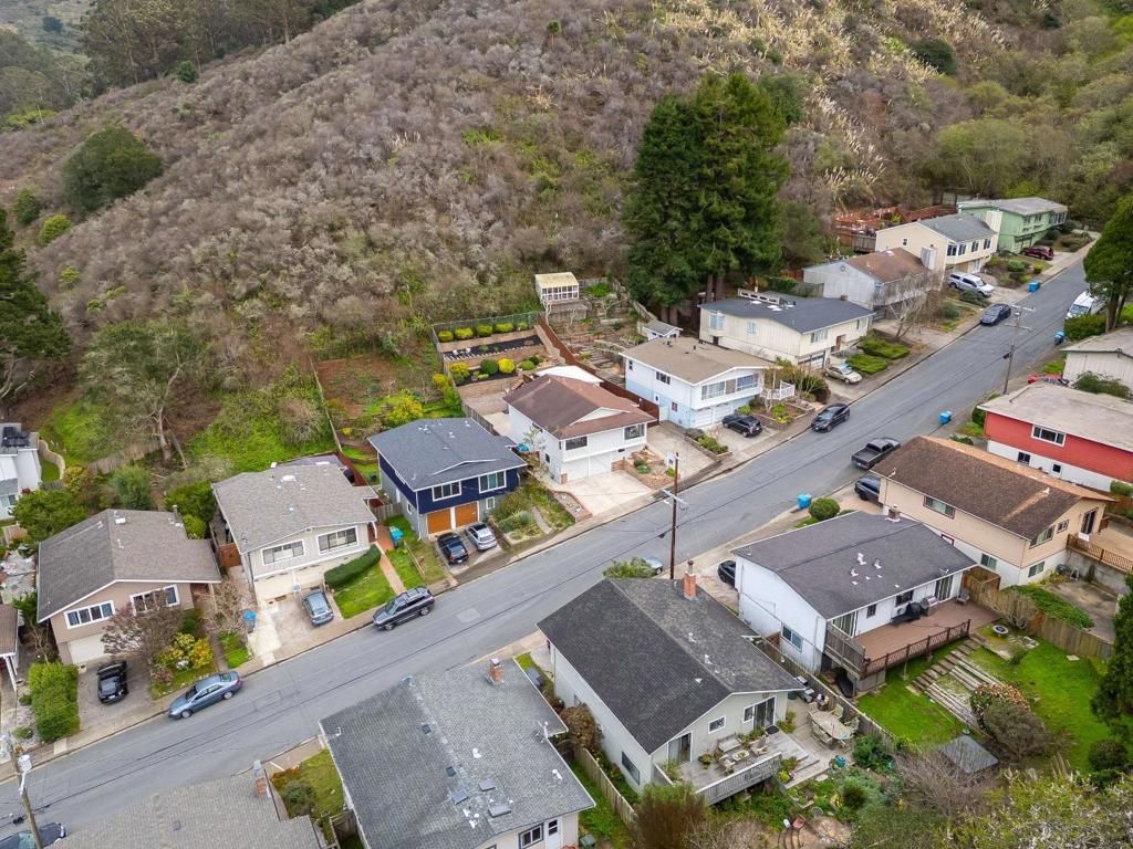 Image 32 of property listing at 1536 Valdez Way, Pacifica, CA 94044