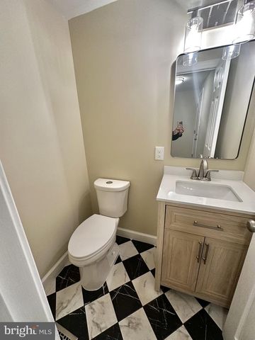 2281 DOSINIA CT, Reston, VA 20191