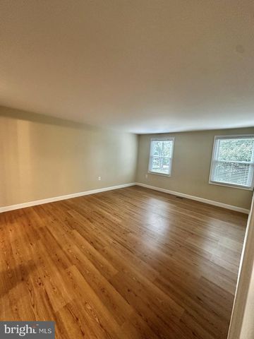 2281 DOSINIA CT, Reston, VA 20191