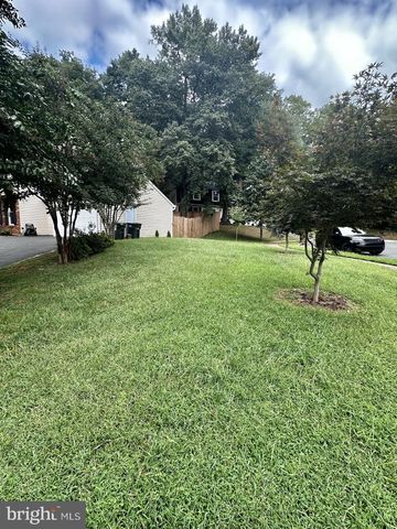 2281 DOSINIA CT, Reston, VA 20191