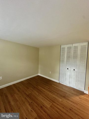 2281 DOSINIA CT, Reston, VA 20191