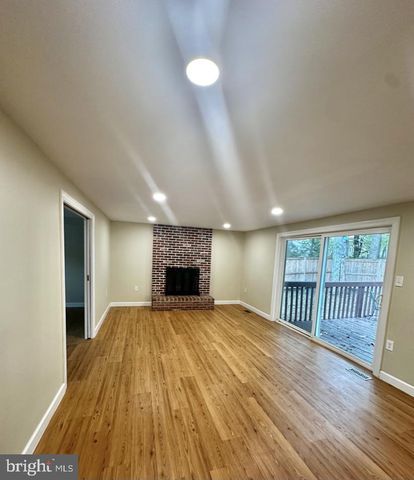 2281 DOSINIA CT, Reston, VA 20191