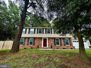 2281 DOSINIA CT, Reston, VA 20191