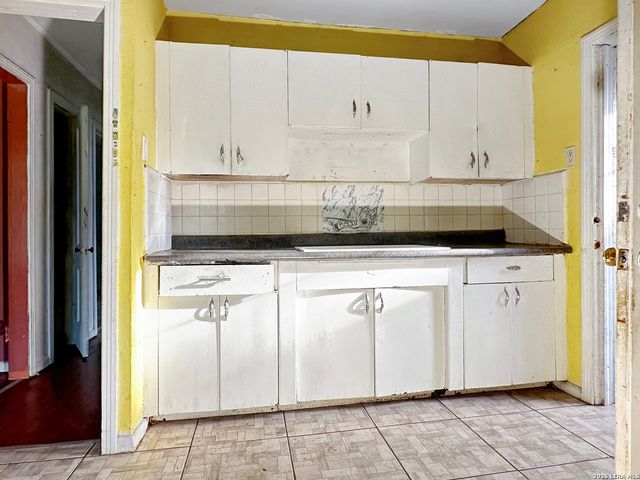 146 GASKIN DR, San Antonio, TX 78212