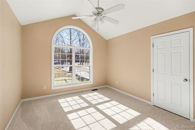 8530 Pineview Lake Drive, Linden, MI 48451