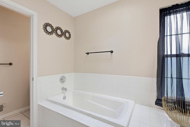 6200 GOPHER CT, Waldorf, MD 20603