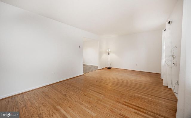 938 KINGSWAY DR, Coatesville, PA 19320