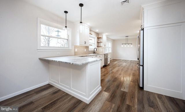 938 KINGSWAY DR, Coatesville, PA 19320