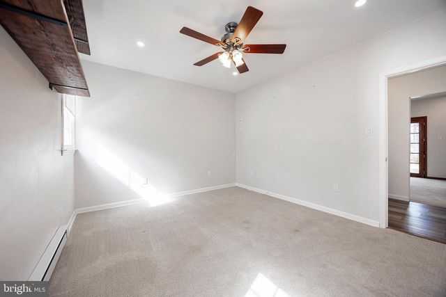 938 KINGSWAY DR, Coatesville, PA 19320