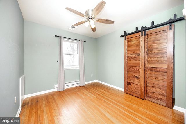 938 KINGSWAY DR, Coatesville, PA 19320