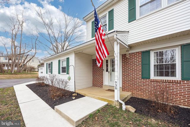 938 KINGSWAY DR, Coatesville, PA 19320