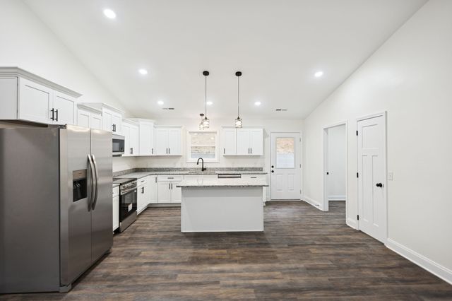 185 Stonewall Hwy, Carthage, TN 37030