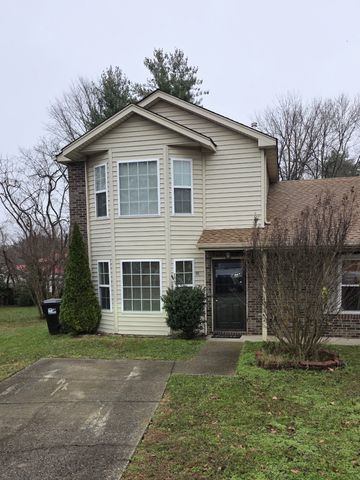 1024 Silver Ct, Murfreesboro, TN 37130