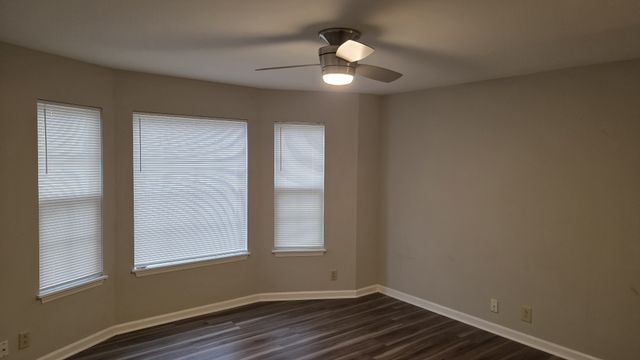 1024 Silver Ct, Murfreesboro, TN 37130