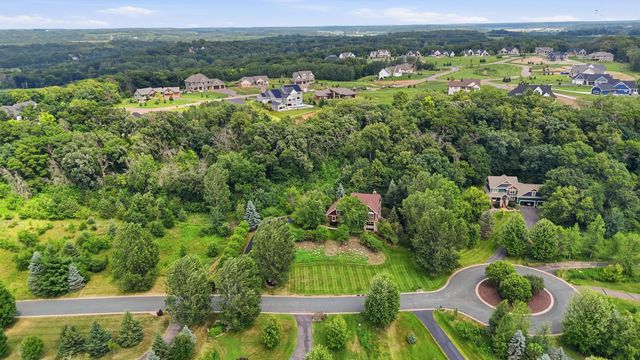 317 Meadow Ridge Court, Hudson, WI 54016