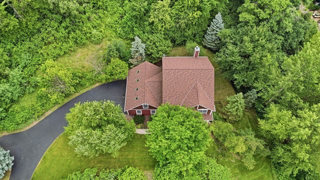 317 Meadow Ridge Court, Hudson, WI 54016