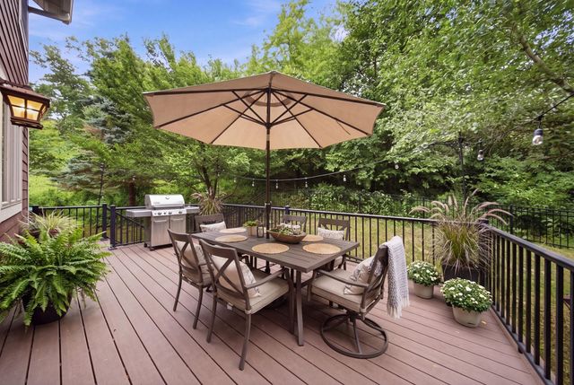317 Meadow Ridge Court, Hudson, WI 54016