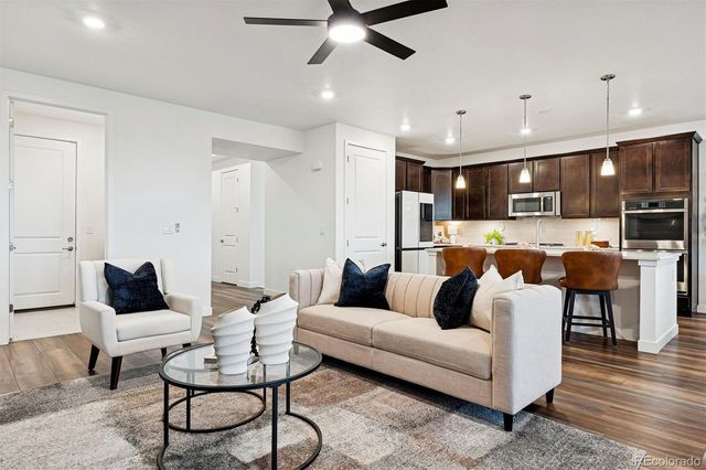 8500 S Riviera Court, Aurora, CO 80016