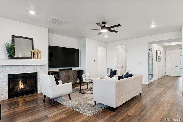 8500 S Riviera Court, Aurora, CO 80016