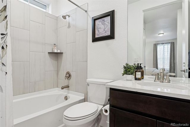 8500 S Riviera Court, Aurora, CO 80016