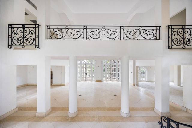 Urb. San Patricio RIVERA FERRER ST. 30, Guaynabo, PR 00966