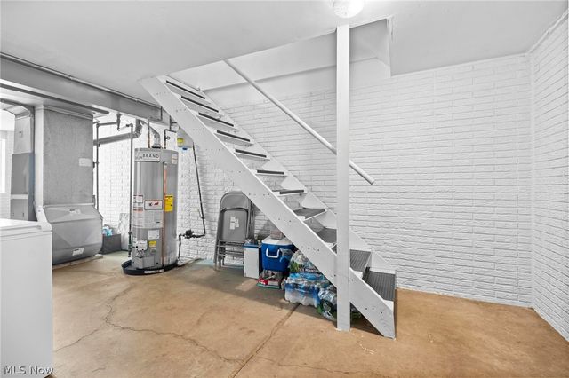 1244 N Carpenter Road, Brunswick, OH 44212