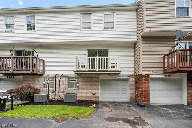 1244 N Carpenter Road, Brunswick, OH 44212
