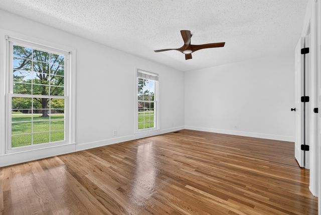 2851 Lawry Ln, Clarksville, TN 37043