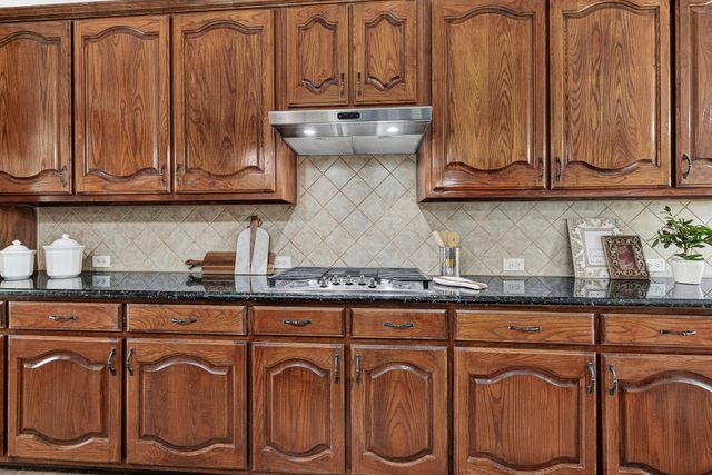 333 Green Acres Drive, Murphy, TX 75094