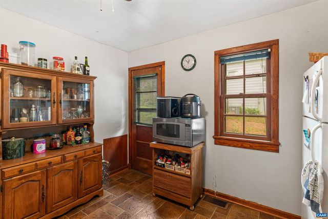 908 ROCKLAND AVE, Charlottesville, VA 22902