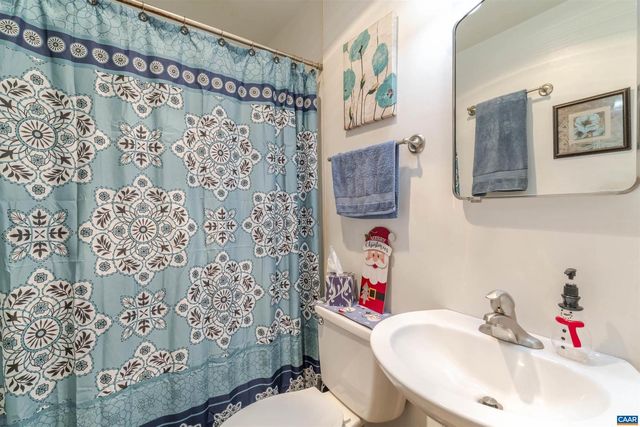908 ROCKLAND AVE, Charlottesville, VA 22902