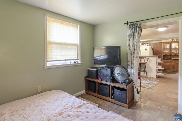 908 ROCKLAND AVE, Charlottesville, VA 22902