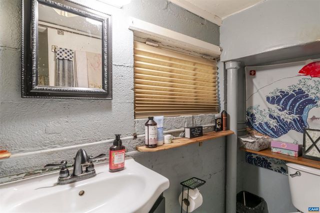 908 ROCKLAND AVE, Charlottesville, VA 22902