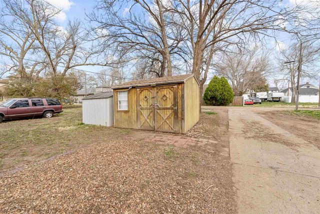 706 W Ash St., Salina, KS 67401