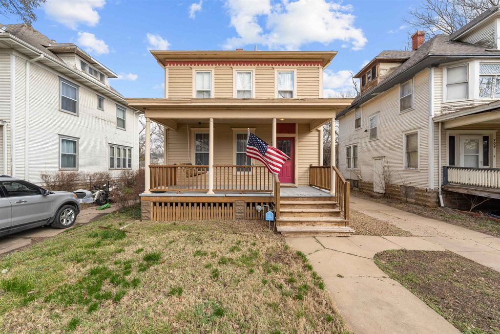 706 W Ash St., Salina, KS 67401