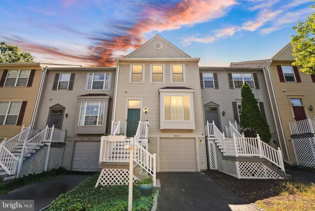 46683 BARTLET SQ, Sterling, VA 20164